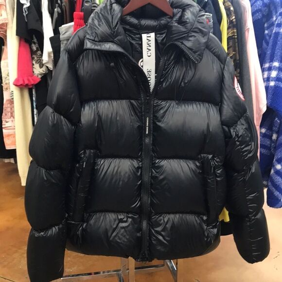 Women's Black Puffer Jacket - Picture 1 of 15